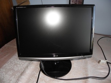 Monitor LG   PLATRON W1952TQ-PF