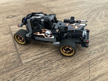 Lego 42046 Technic Wyścigówka zbiegów