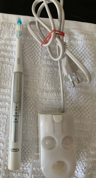 Elektryczna Oral-B Pulsonic 1000