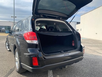 Subaru Outback IV uszczelka klapy bagażnika ideał