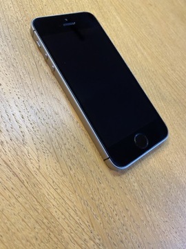 iPhone SE 32GB SPACE GRAY