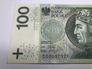 Banknot 100 zł 2012 r seria DD0097121