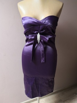Fioletowa sukienka z broszką rozm. M