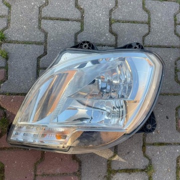 Lampa reflektor daf xf 106 przód