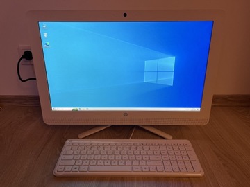 HP AIO 4/320 GB 22” komputer wbudowany w monitor