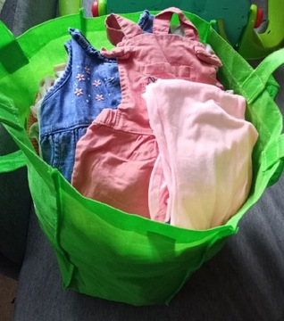 Ubrania dla niemowląt 