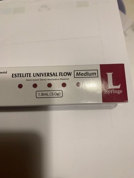 Estelite Universal Medium Flow kol A1