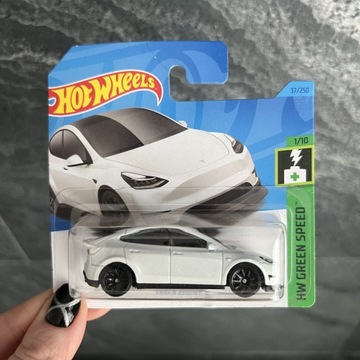 Hot Wheels Tesla model Y