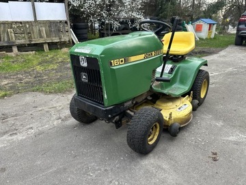 Traktorek John Deere 160