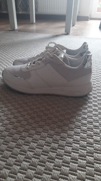 Nowe buty damskie geox białe
