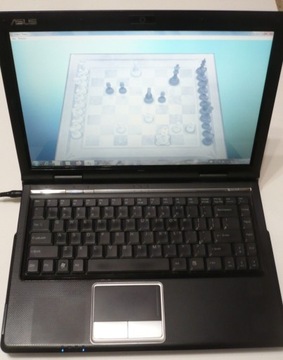 Laptop ASUS F80Q 160 Gb HDD 2 Gb ram 14,1"