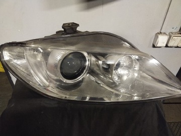 Seat exeo Lampa prawy przód xenon skretny