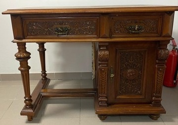 Eklektyczne biurko I połowa XIXw., po renowacji