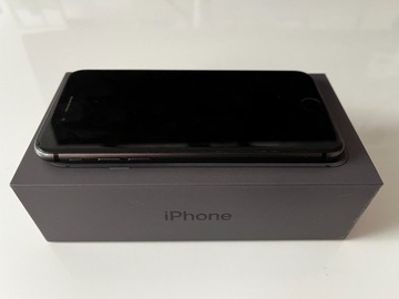 Smartfon Apple iPhone 8 64 GB szary