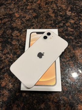 iPhone 12 64 GB świetny stan plus case i szkło 