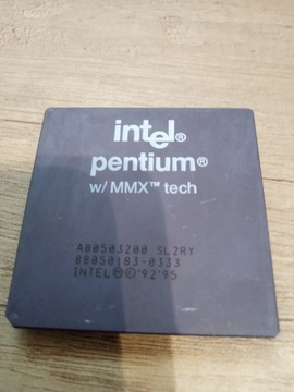 Procesor Intel Pentium 200Mhz MMX Socket7 retro