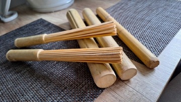 Kije i miotełki bambusowe do masażu
