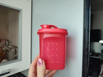 Dzbanek 350 ml na lemoniadę lub mleko TUPPERWARE 