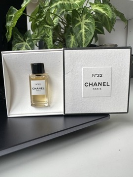 CHANEL Les Exclusifs N22