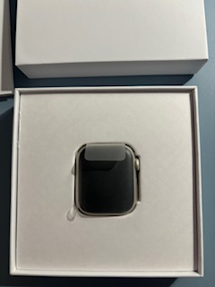 Apple Watch Series 7, 41mm, aluminium, starlight