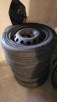 Koła Felgi stalowe z oponami 195/60R15 88H