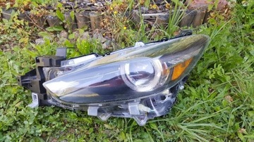 Lampa przednia lewa Mazda 3 LED 17+ USA BABG51040