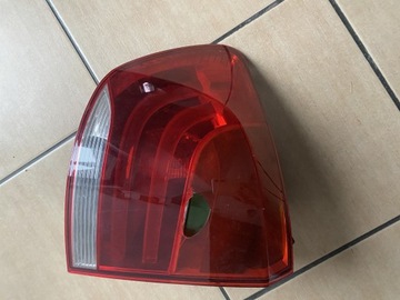 Lewa tylna lampa BMW x1 2014