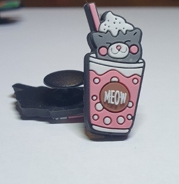 Bubble tea KOT KOTEK PIANKA pin przypinka charms klapki crocs kroks nowa