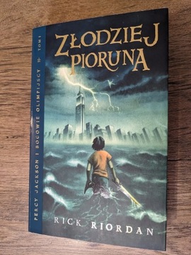 Percy Jackson Złodziej pioruna 