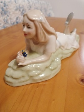 Royal Doulton Idle Hours