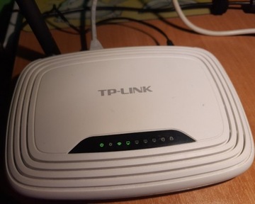 Router TP-LINK TL-WR740N DD-WRT!