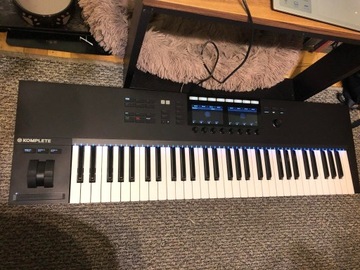 Native Instruments Komplete Kontrol S61 MK2