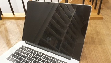 MacBook Pro 15 Retina, Intel Core i7, 16 GB RAM, 2