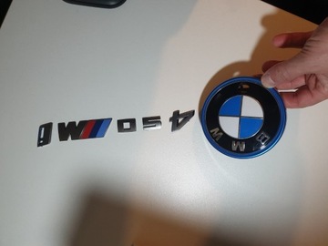 Oryginalny znaczek  emblemat  BMW M4  