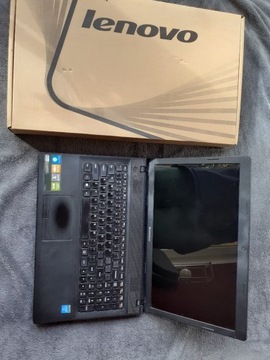  Lenovo G500 15,6 " Intel Celeron 8 GB / HDD 500