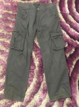 Męskie spodnie bojówki lub robocze rozm. 37  L/XL