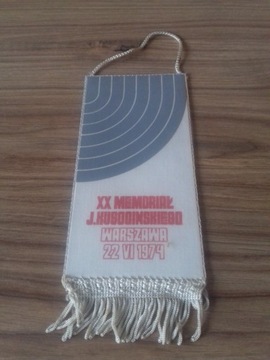 Pamiątkowy proporczyk z 1974 Memoriał Kusocińskieg