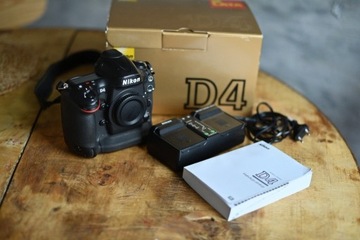 Nikon D4 ładowarka karta 32 GB instrukcja pudełko