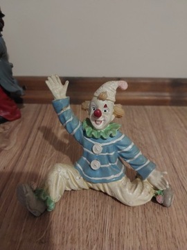 Klaun figurka porcelanowa "szpagatek"