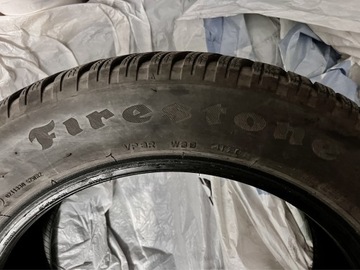 Opony zimowe Firestone 215 55 17