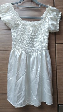 Ładna biała sukienka- na wizyty itp