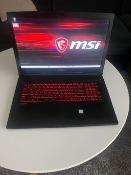 Laptop MSI73GL 8RC