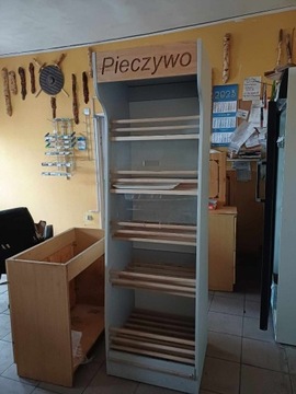 Regał na pieczywo