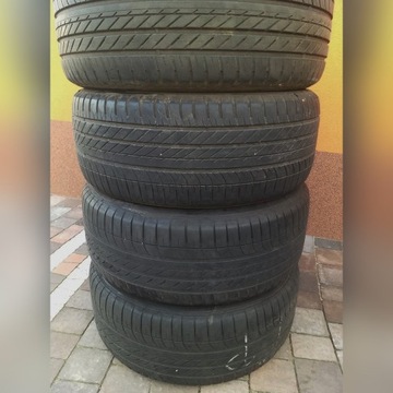 255/55R19 GOODYEAR F1 4x4 Suv