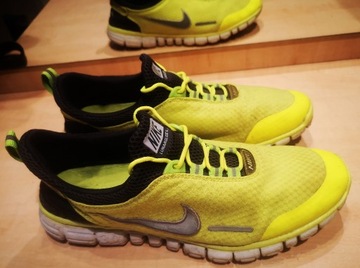 Buty Nike do biegania sportowe rozmiar 43