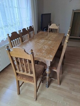 Stół i krzesła komplet 