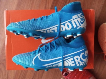 Buty NIKE korki piłkarskie rozmiar 38. 