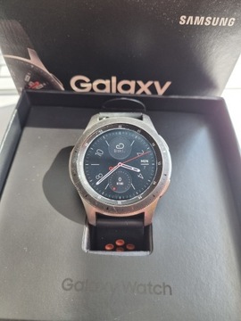Samsung Galaxy Watch 46mm + 2 paski
