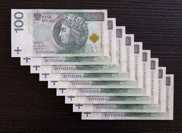 Banknoty 100 zł z jednej serii seria DY 