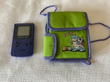Game Boy Color + Oryginalne Pokemon Etui.